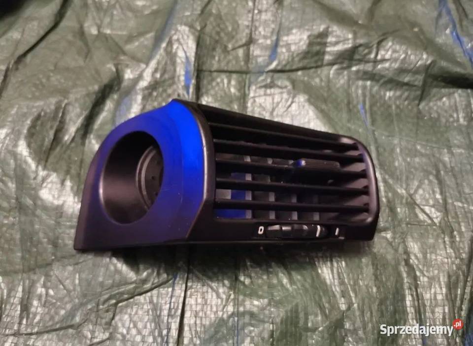 Kratka nawiewu drzwi BMW E34 prawa osobowe Żory