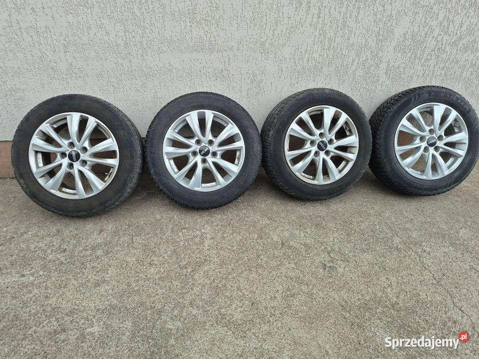 16 Nawigacja Klimatronik Kamery 360 Keyless go
