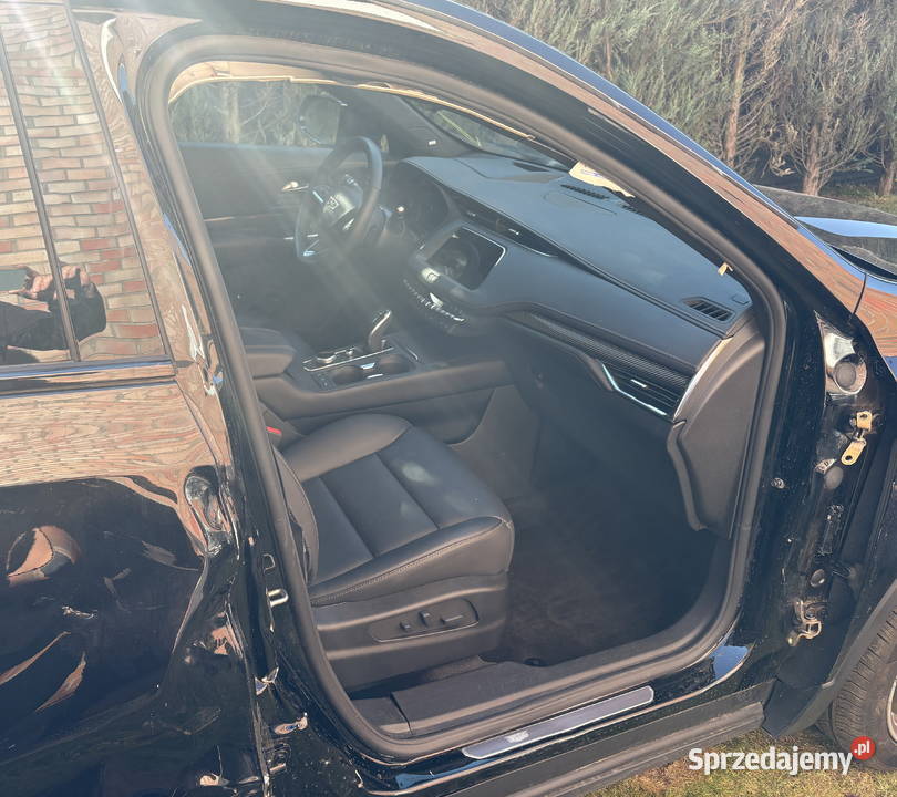 Cadillac XT4 350T AWD Sport w kraju cle VAT Motoryzacja Poznań