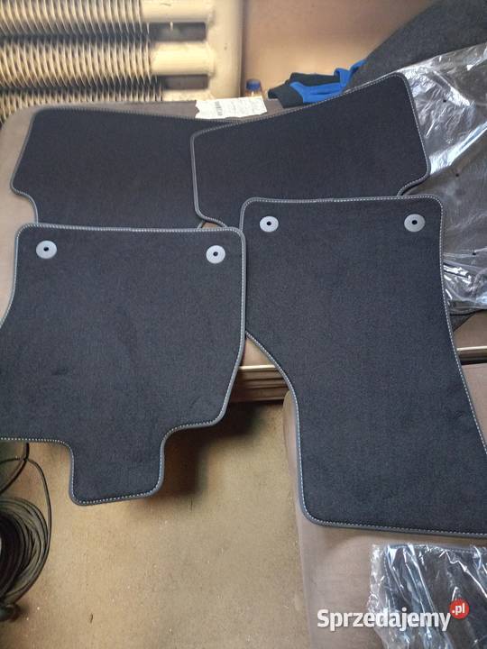 Dywaniki oryginalne welur Golf VIII Góra Kalwaria