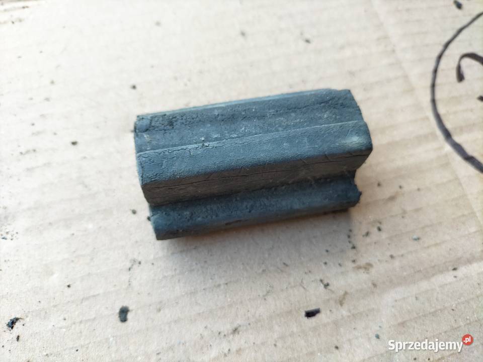 AUDI 80 B4 80B4 ODBÓJ KLAPY MASKI PRAWY Kamień-Kolonia