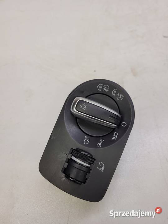 WŁĄCZNIK ŚWIATEŁ AUDI A3 8P LIFT 8P1941531AR Przystajń