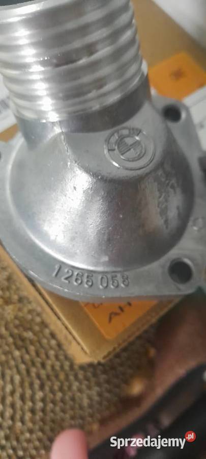 Obudowa termostatu bmw e30i 1989r małopolskie Nowy Sącz sprzedam