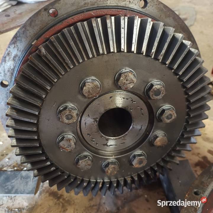 Przekładnia paszowozu na części