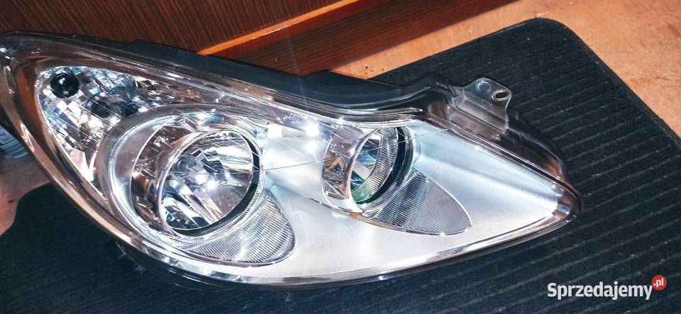 Lampa przednia Corsą D osobowe Lampy przednie Olsztyn sprzedam