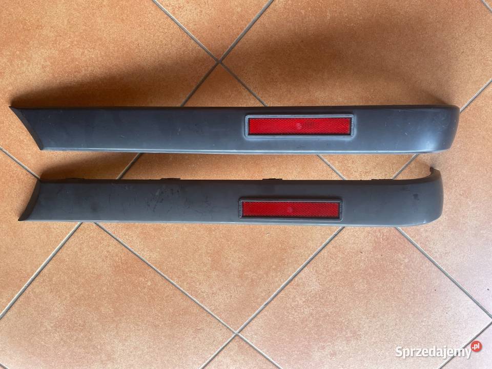 Listwa zderzaka tylnia prawa lewa bmw Gostyń
