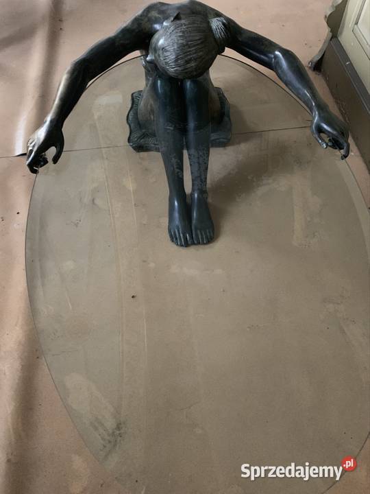 Ława z brązu kobieta akt Międzylesie