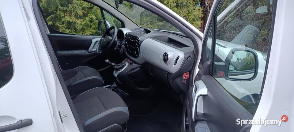 100 Bezwypadkowy oryginalny przebieg Puławy sprzedam