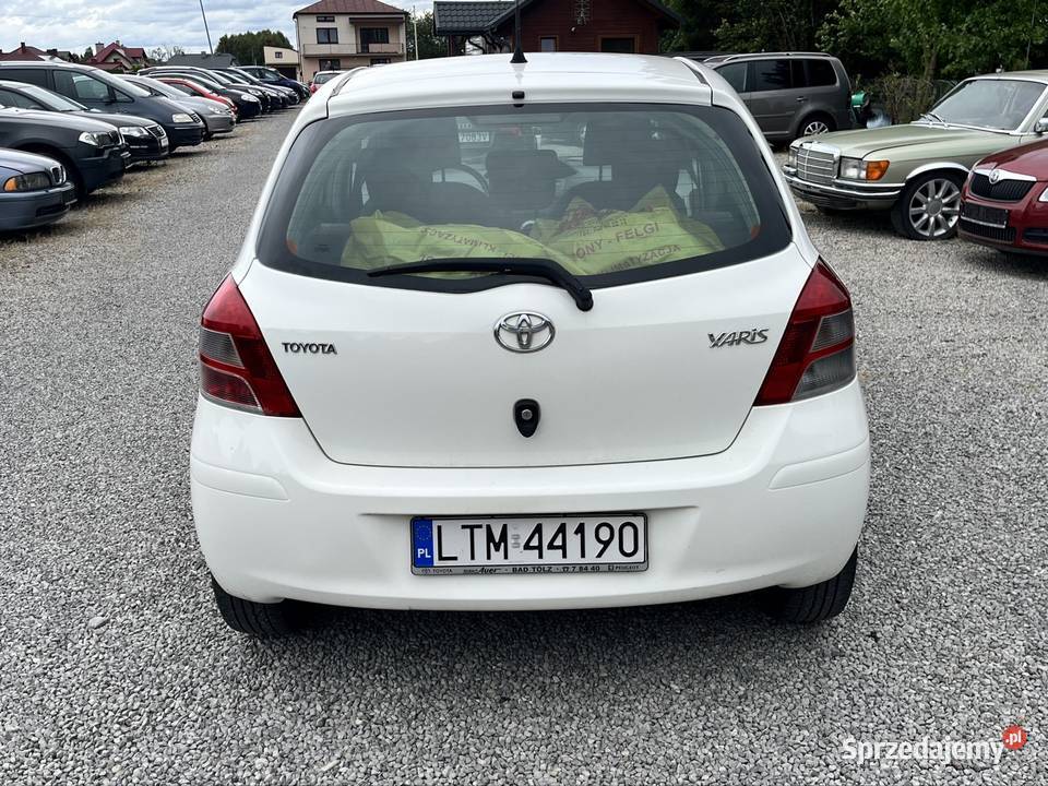 Toyota Yaris 10 Benzynka 2x KOŁA Klima biały podkarpackie sprzedam