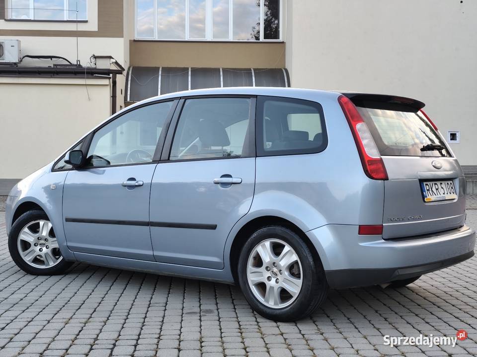 Ford Focus C nieuszkodzony