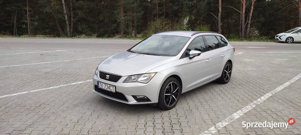 Seat Leon III ST 14 TSI 130tkm przebiegu światła przeciwmgielne Leon Kielce