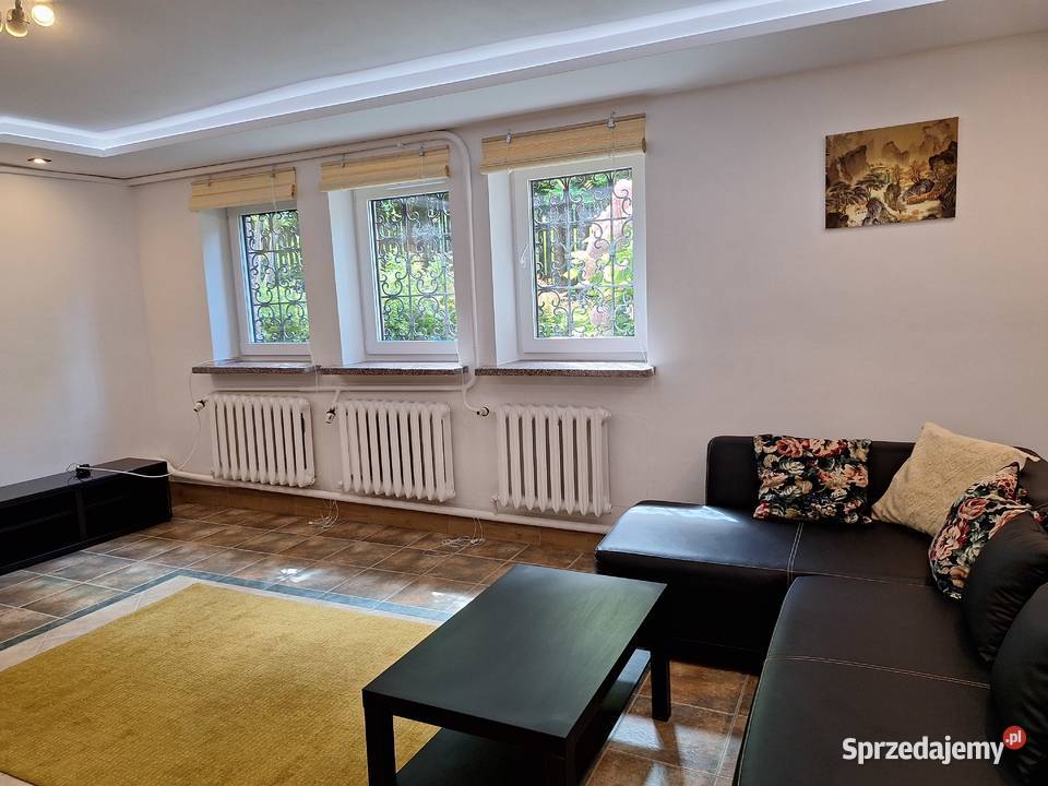 Lokal w przyziemiu domu na prywatnej Warszawa