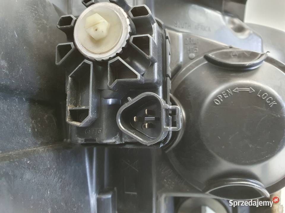 LAMPA LEWA Ford Ranger V 5 LIFT 1519r PRZEDNIA