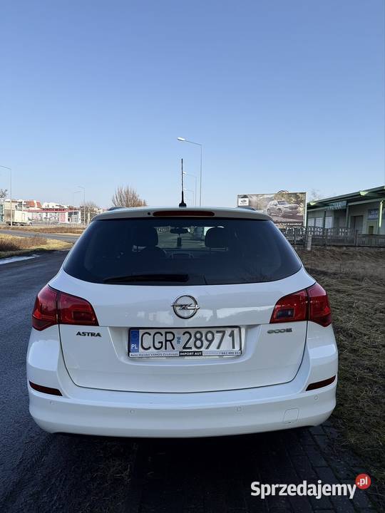 Opel Astra J 14 101 doinwestowana zadbana Grudziądz