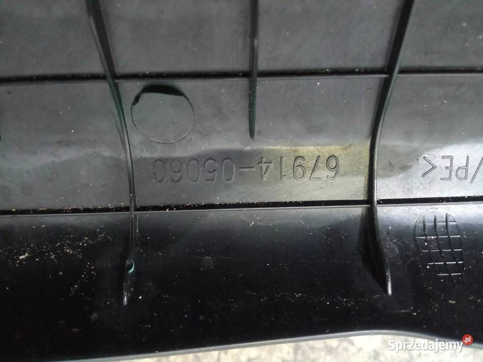 OSŁONA PROGU LEWA PRAWA KOMPLET T27 Toyota