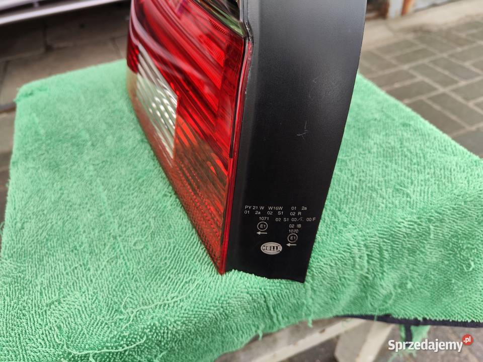 Lampa tył lewa BMW E39 Hella dymiona ledowa Łódź