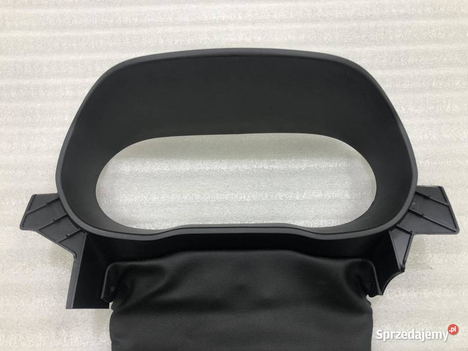 OSŁONA OBUDOWA LICZNIKA 484717472R DACIA DUSTER sprzedam