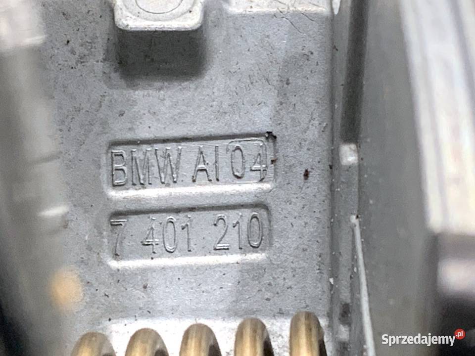 KLAMKA ZEWNĘTRZNA PRAWY TYŁ BMW F39 Crossover