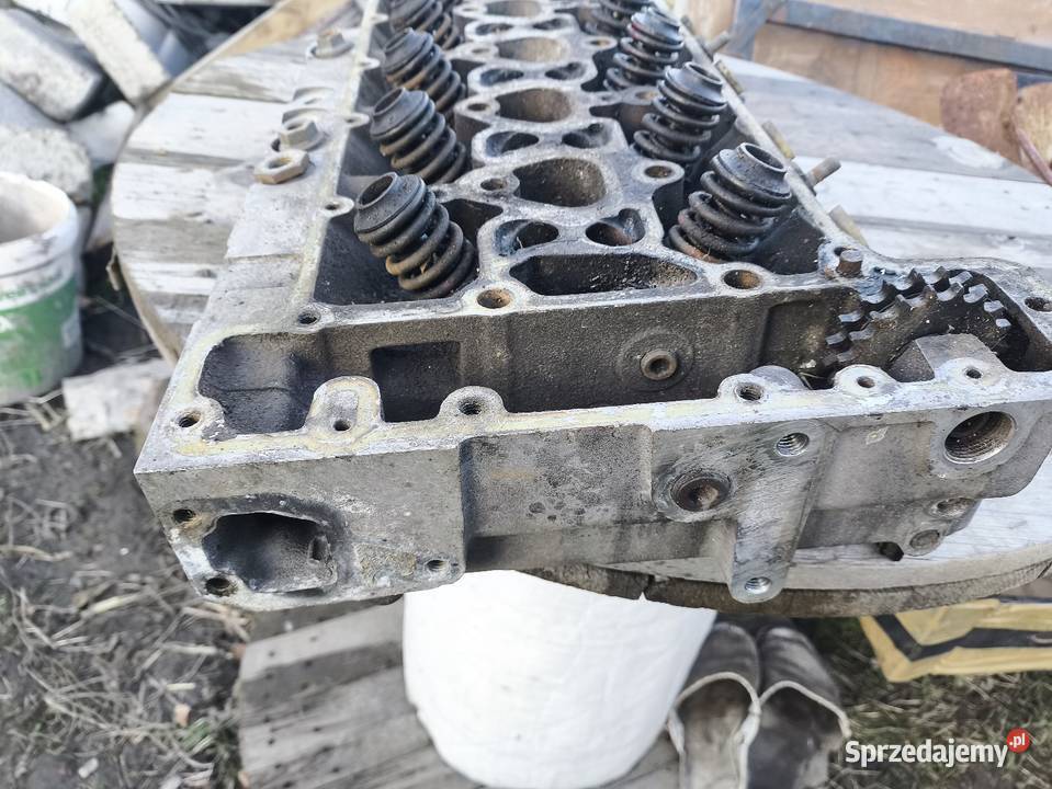 Głowica mercedes M110 28 R110 016 19 01 w113 Lutoryż