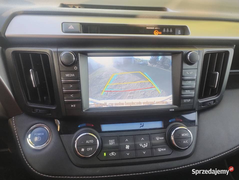 Toyota RAV4 hybrid 4x4 światła przeciwmgielne RAV4 Leśna Rzeka sprzedam