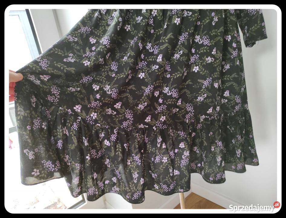 Beloved luźna czarna sukienka w kwiatki 42 XL sprzedam