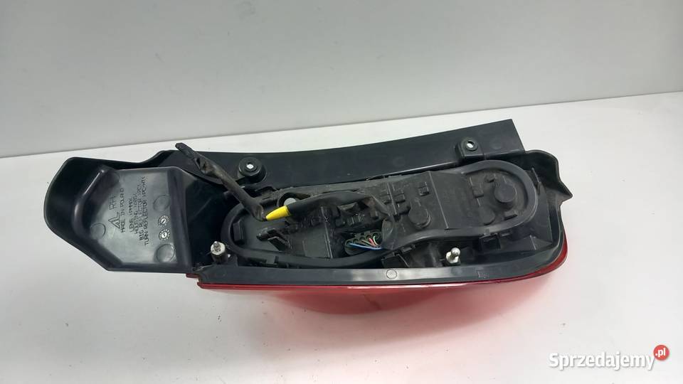 MITSUBISHI COLT VI Z30 LIFT LAMPA TYŁ PRAWA Zbierkowo
