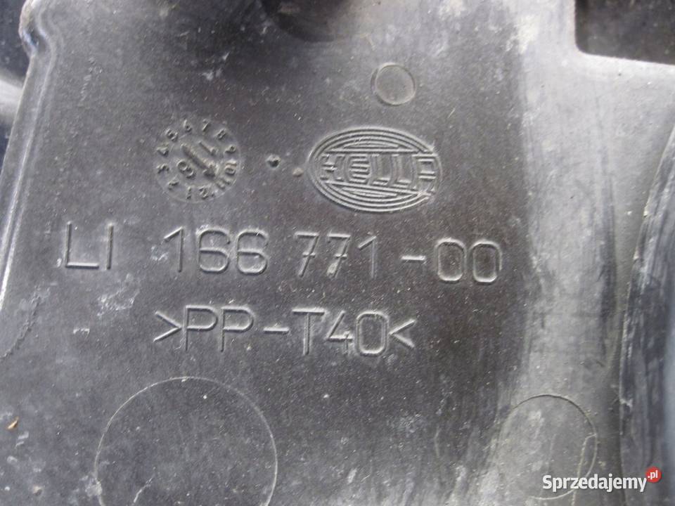 AUDI A3 SPORTBACK I 8PA 09r lampa lewa przód osobowe Części samochodowe świętokrzyskie Kielce