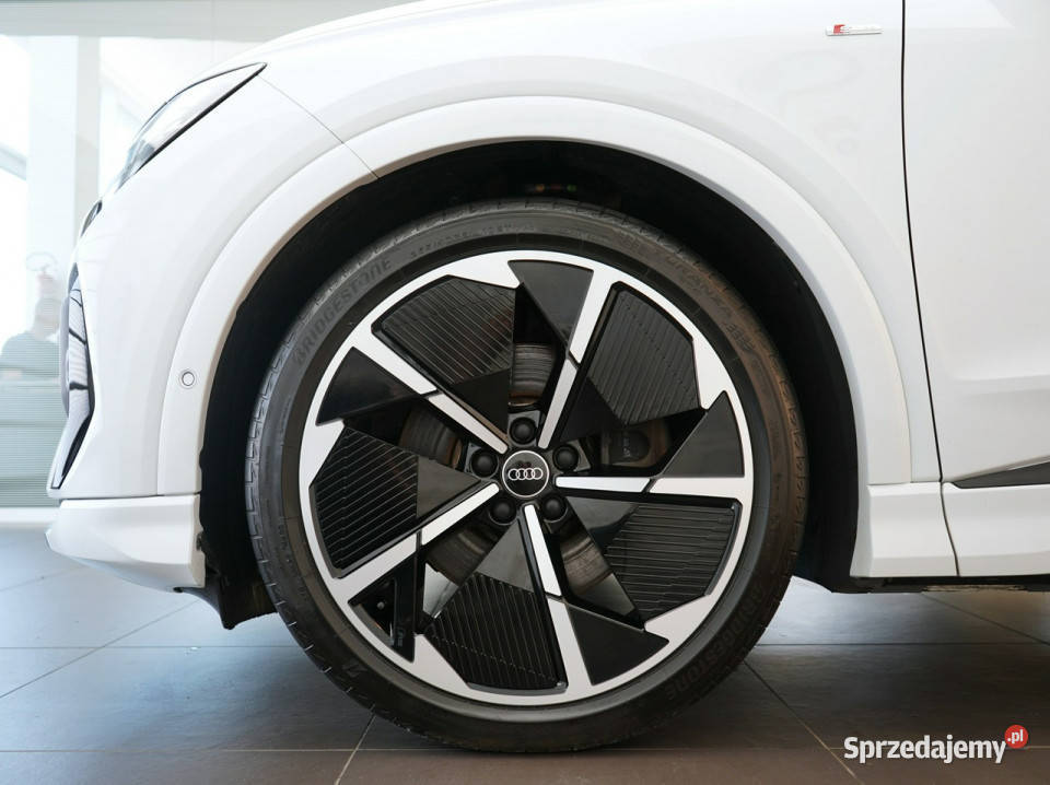 Audi Q4 Sportback etron 50 etron 299 Quattro automatyczna Samochody osobowe Kielce