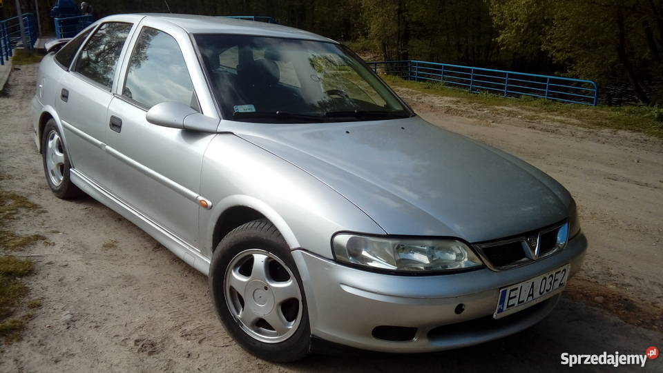 Opel Vectra B CD SPORT 18 LPG GAZ elektryczne szyby łódzkie sprzedam