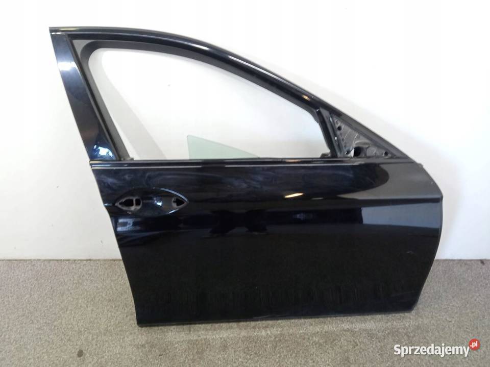 DRZWI PRAWE PRZÓD CZARNE Bmw Seria 5 VI 2010 Drzwi