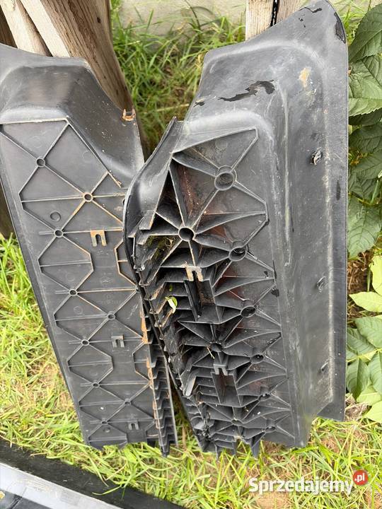 Plastikowe stopnie wnęki progi kabiny przód VW pomorskie Pruszcz Gdański
