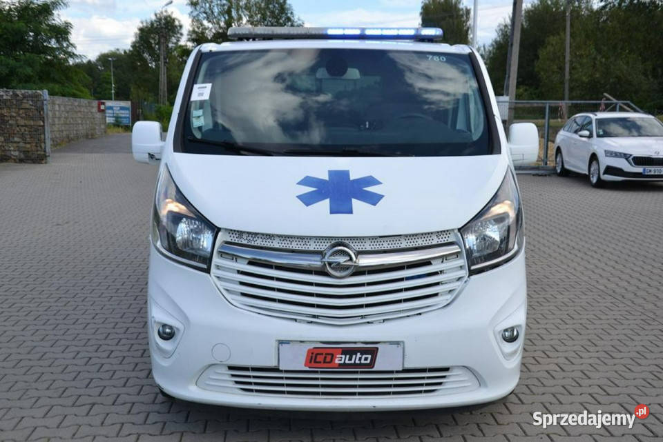 Opel Vivaro 16 D 145 AMBULANS karetka nawigacja Kęty