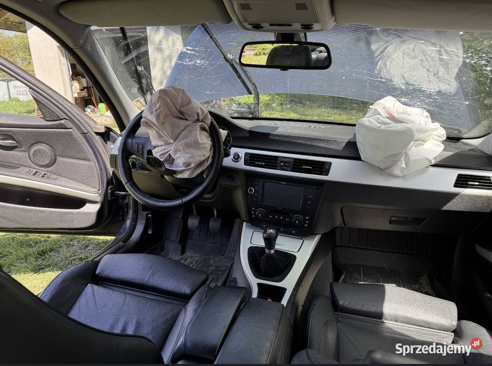 Bmw e90 325xi uszkodzone 218KM Korczowa sprzedam