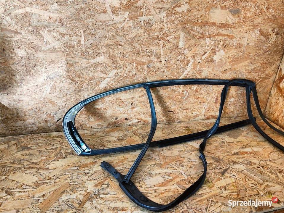 Ramka Uszczelka Szyby Drzwi Lewy Tył BMW 7 G11 Pleszew