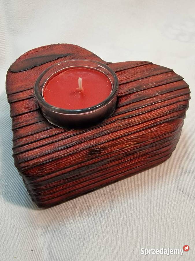 Świecznik drewniany serce rubinowy na tealight Sępopol