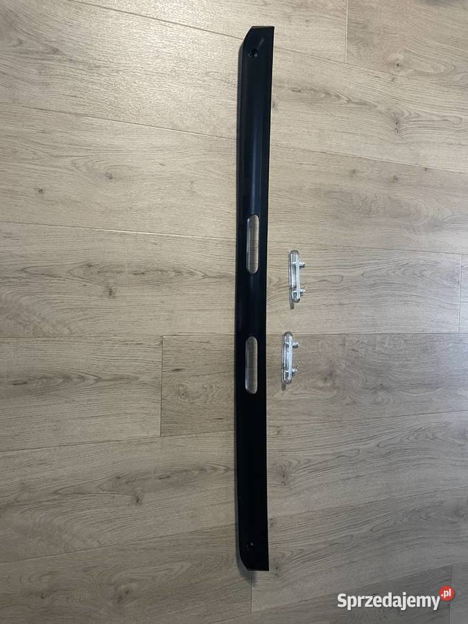 Górna listwa blenda pokrywy klapy bagażnika