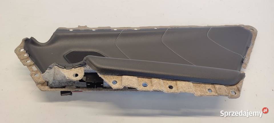 VW TIGUAN II TAPICERKA BOCZKA DRZWI PRAWY TYŁ osobowe