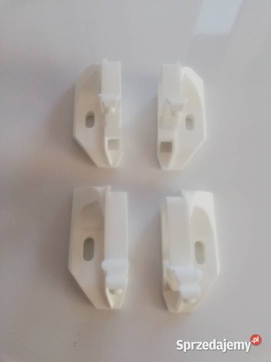 Zaczep plastik plasticzek uchwyt schodów Fakro