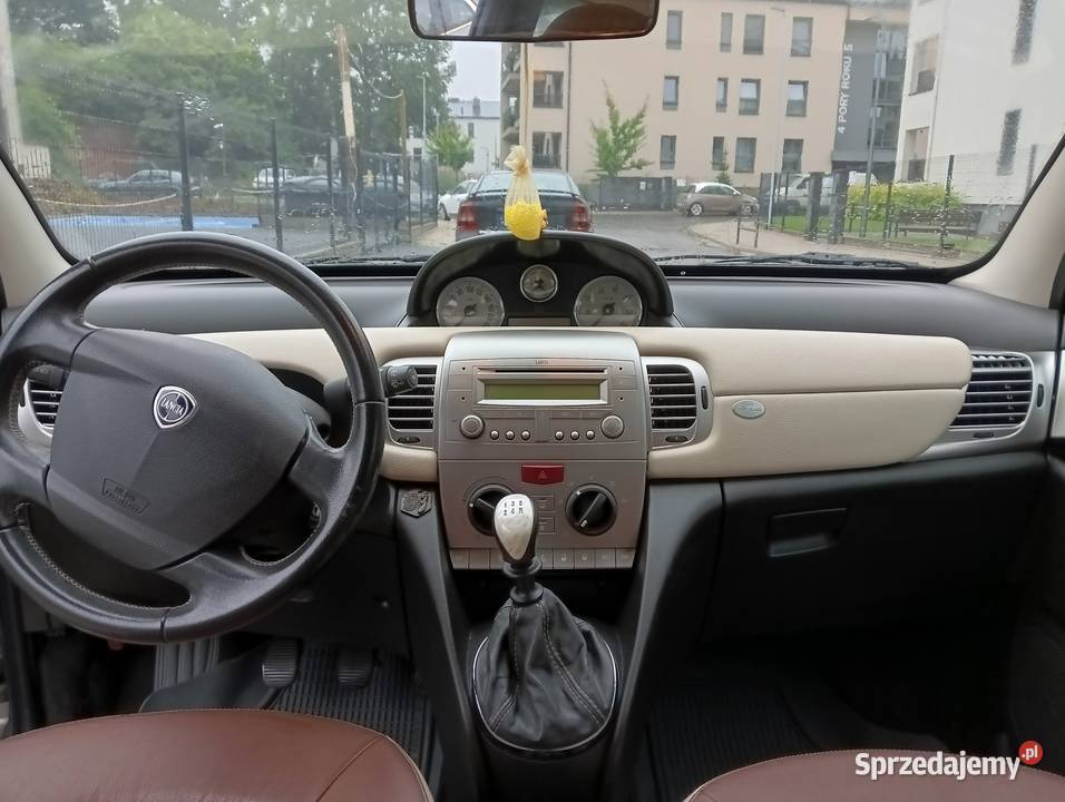 Lancia Ypsilon 14 Benzyna 2007 Toruń sprzedam