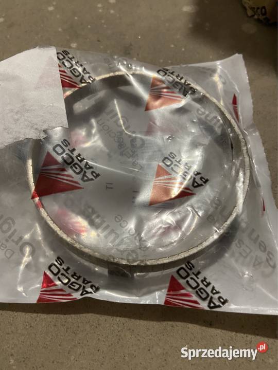 3903211M1 Pierścień synchronizatora MF 6435 618 Warszawa sprzedam