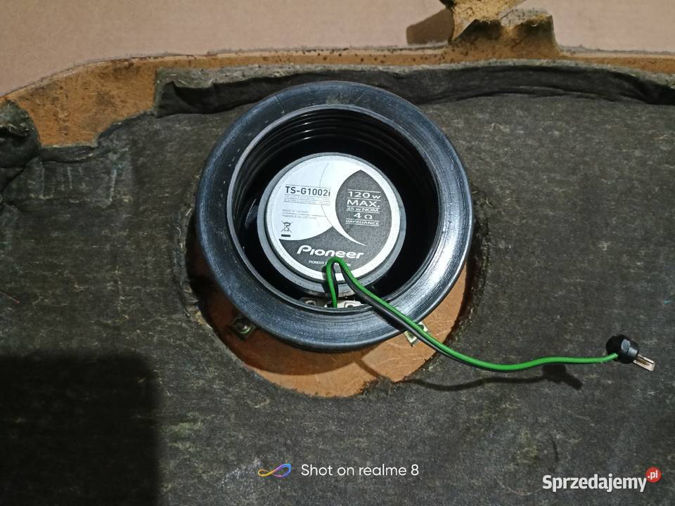 Mercedes 190 W201 półka tylna kremowa jasna