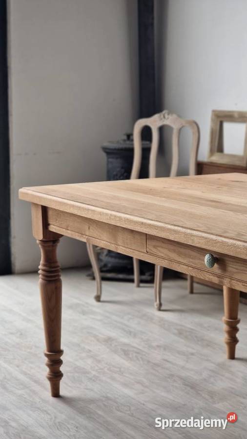Piękny stylowy stół dębowy na nogach toczonych z 200cm