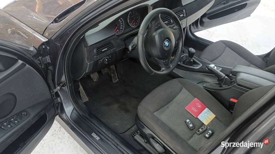 ZamianaBMW 320i E90 Nawi GrzaneFotele Aux 6bieg czujnik parkowania Bolków