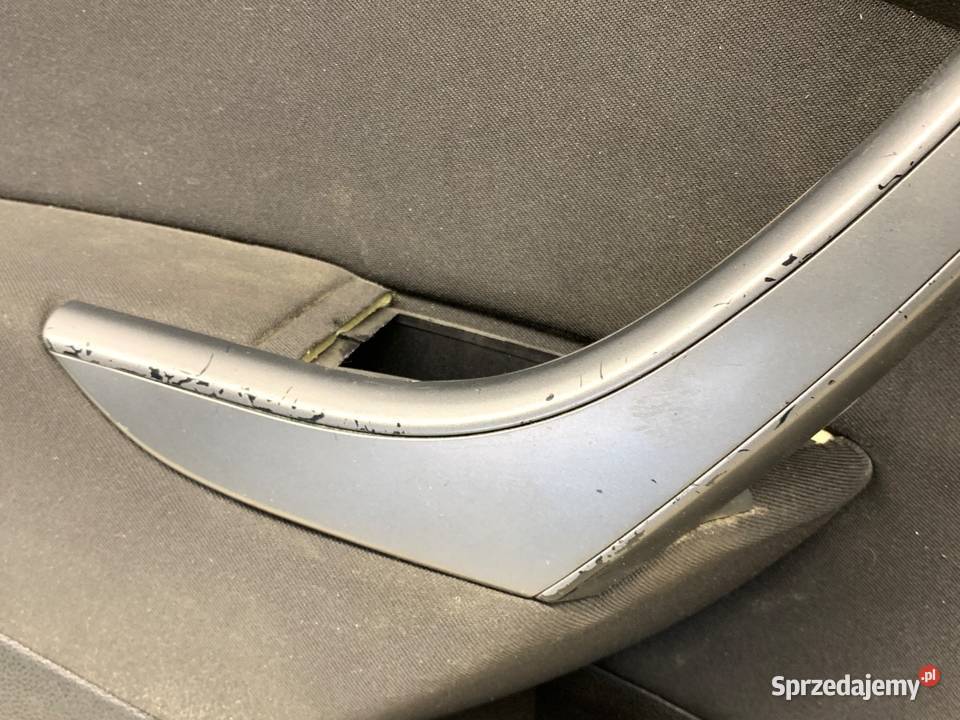 BOCZEK DRZWI LEWY PRZÓD OPEL ASTRA J 13378967 Tapicerki samochodowe