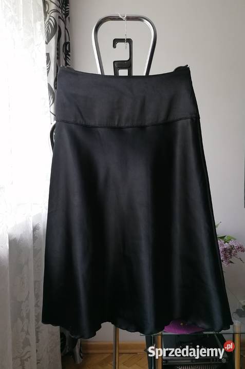 ROZKLOSZOWANA DŁUGA CZARNA SPÓDNICA Z WYSOKIM Rozkloszowana  Łódź