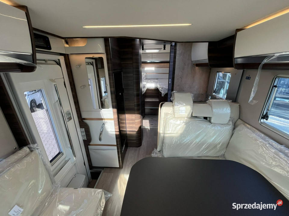 samochody kempingowe Laika EcoVip L 4009 ręki Gaj