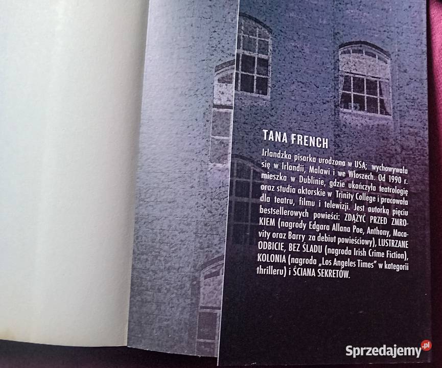 Tana French Ściana sekretów Albatros 2016 r Koźminek