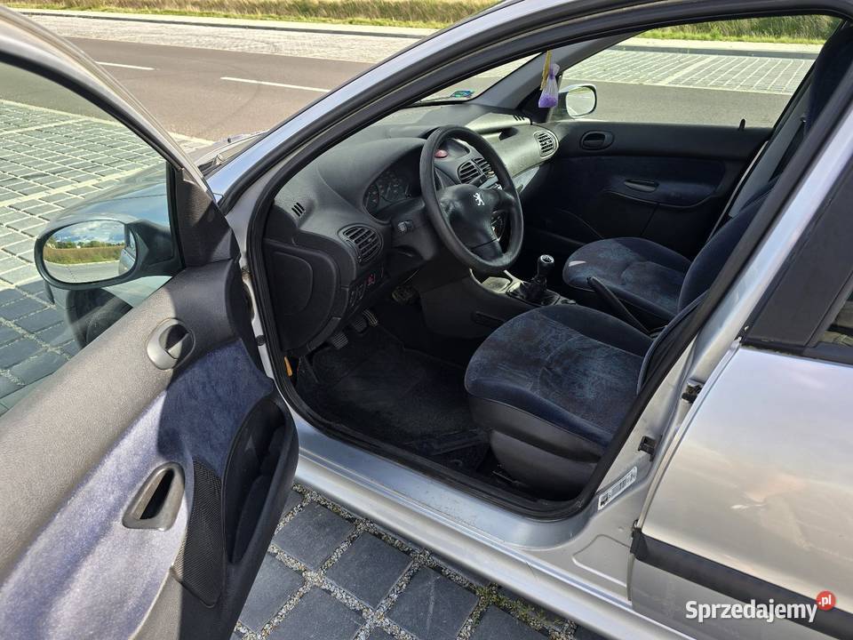 Peugeot 206 16 5D 2001r TANIE SPRAWNE AUTKO manualna Głogów