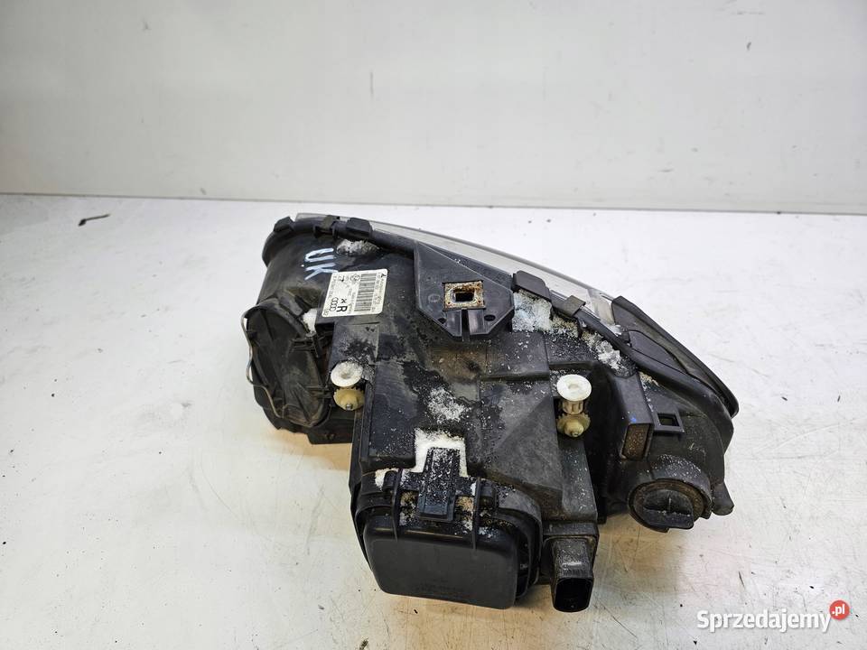 REFLEKTOR PRAWY AUDI A3 8P LIFT 8P0941004L UK