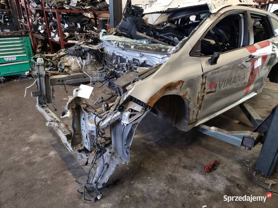 ĆWIARTKA LEWA PRZÓD TOYOTA COROLLA E21 1F7 Pozostałe Części samochodowe Lipno